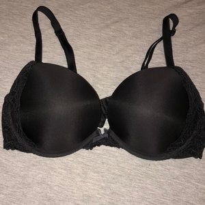 Victoria’s Secret black push up bra